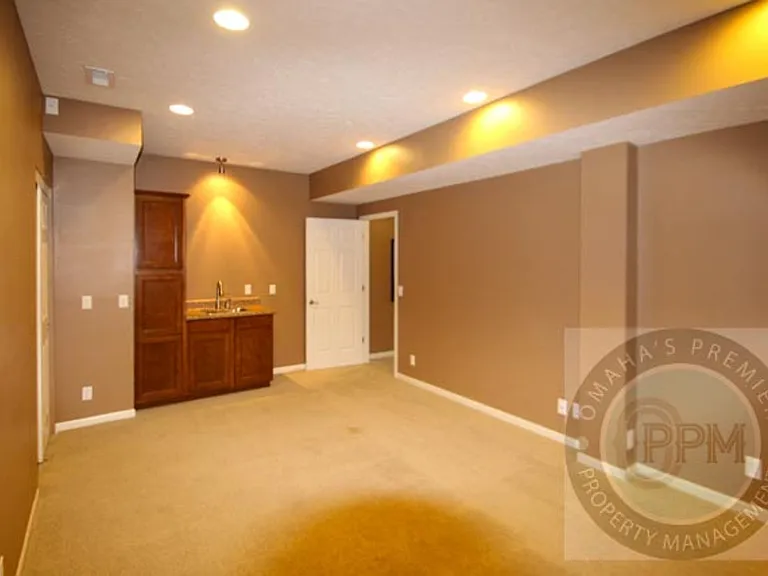 809 Lake Tahoe Dr — Photo 31