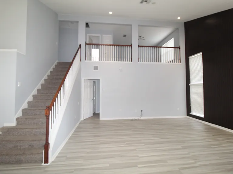 6031 Bay Valley Ct — Photo 3