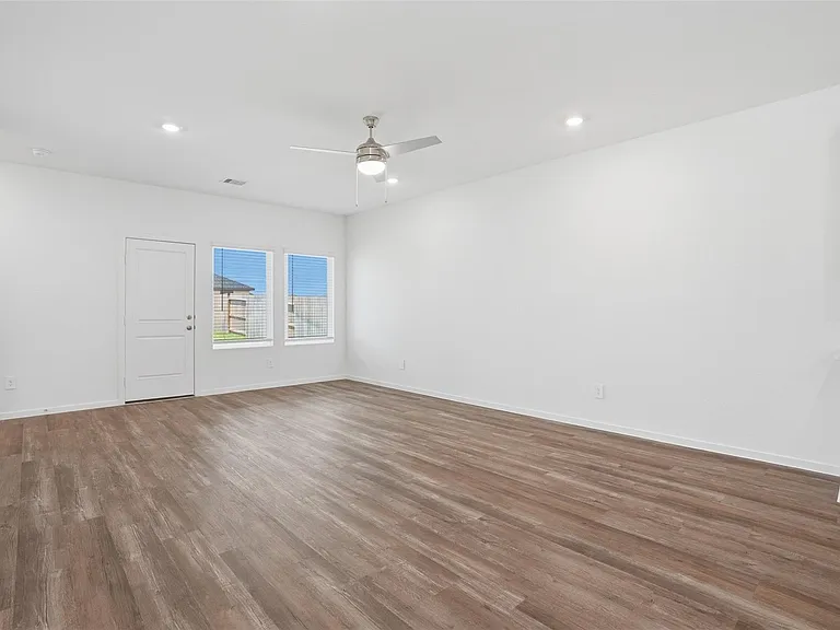 3005 Teal Breeze Ln — Photo 18