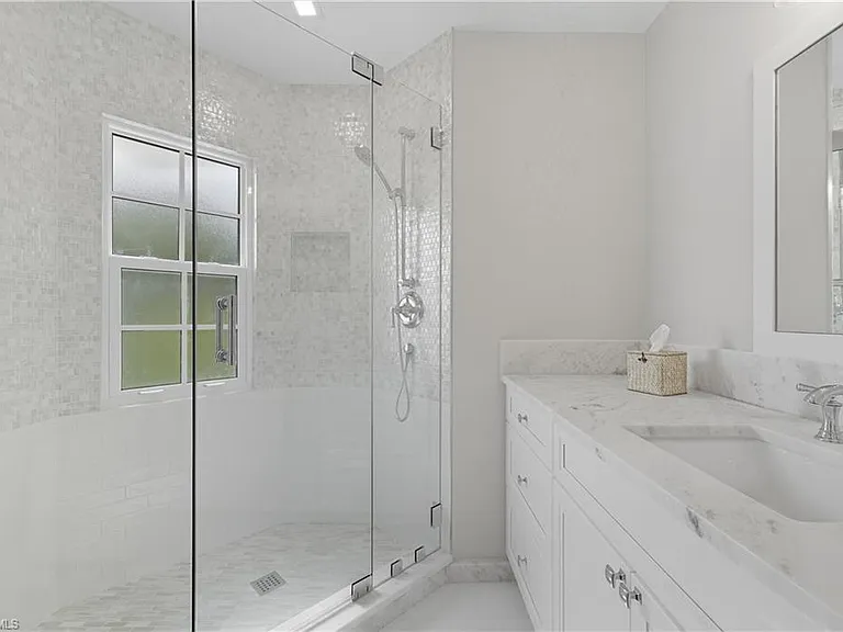 360 Carlton Pl #11 — Photo 33