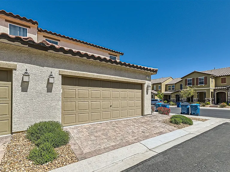 2983 Duverney Ave — Photo 34