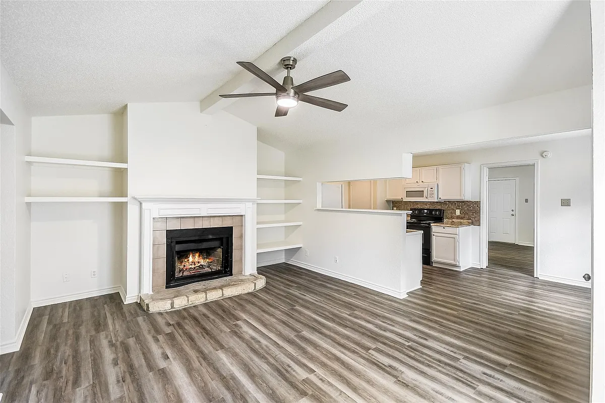 Building Photo - 526 Cutty Trl #A