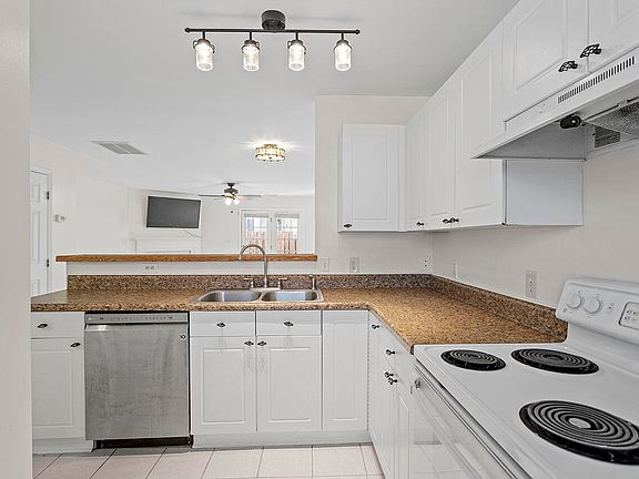 5th image of 2248 Ventana Ln