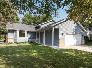 1189 Silverwood Rd, Woodbury, MN 55125