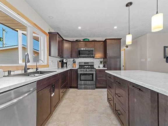 4th image of 5113 S 49th Ave