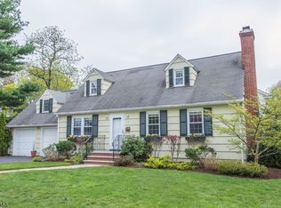 3 Mitchell Pl, Glen Ridge, NJ 07028