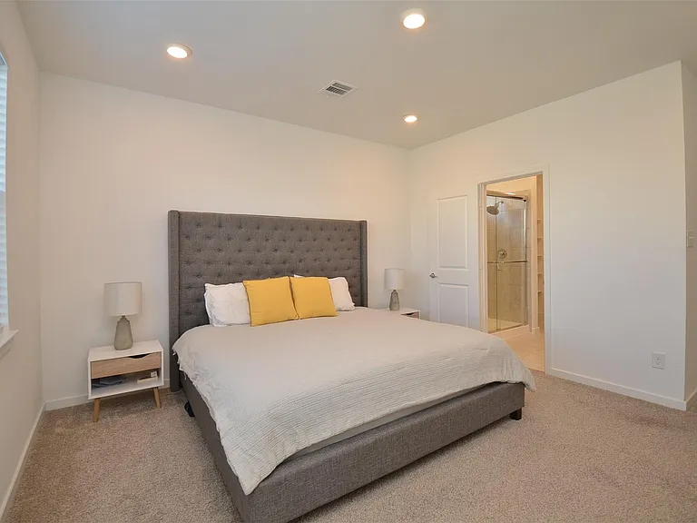 21830 Redwood Bluff Trl — Photo 14