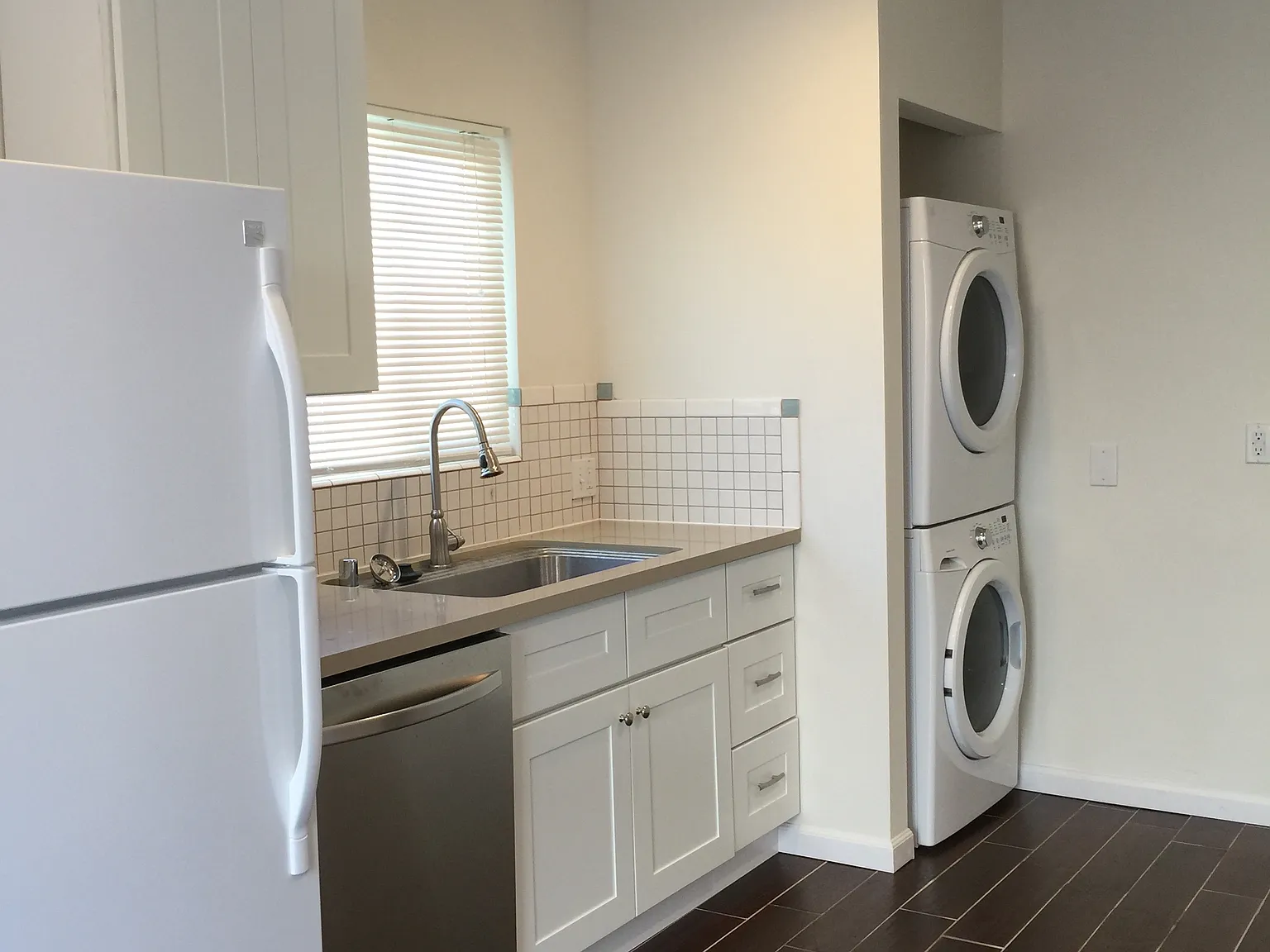 2 bed, 1000 sqft, $2,895 — Photo 4