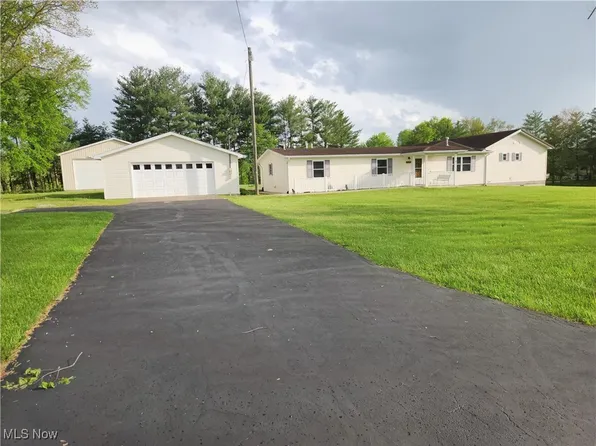 5747 E Clinton St, Albany, OH 45710
