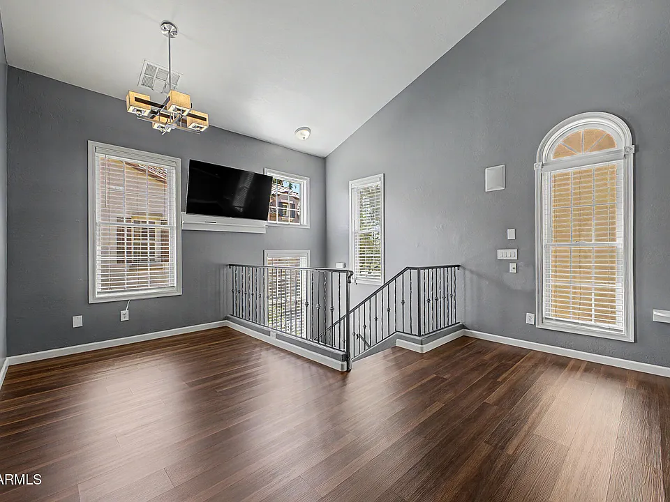5626 S 21st Pl