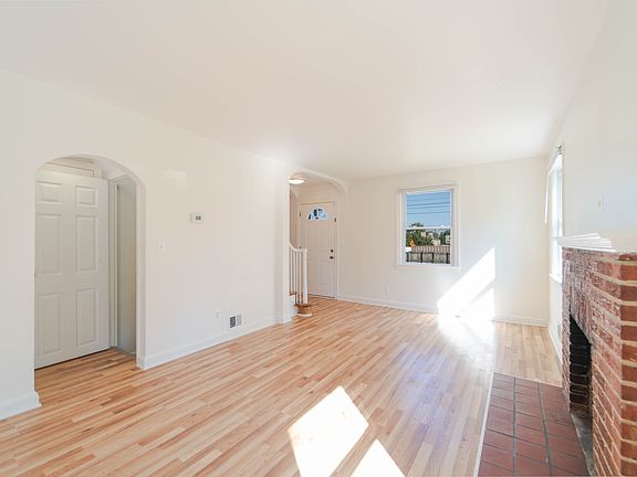 4th image of 10026 Lorain Ave