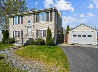 31 Serenity Ct, Warwick, RI 02888