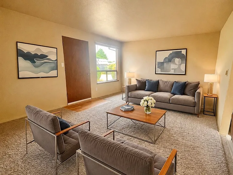 327 S St SE #3 — Photo 1