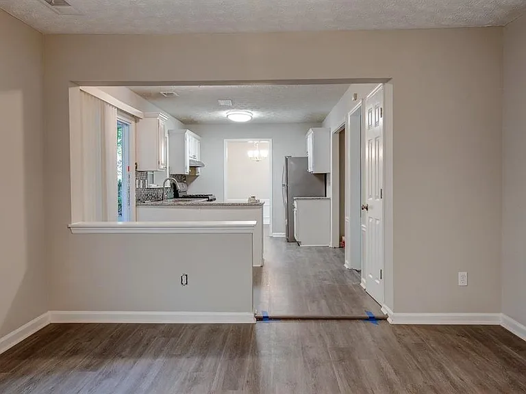 4940 Tanners Spring Dr — Photo 19