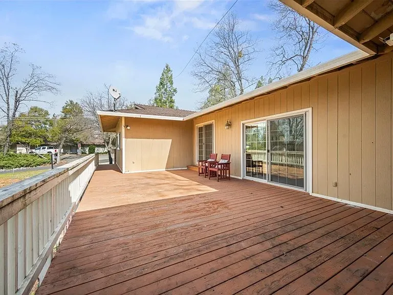 419 Greenwood Dr — Photo 19