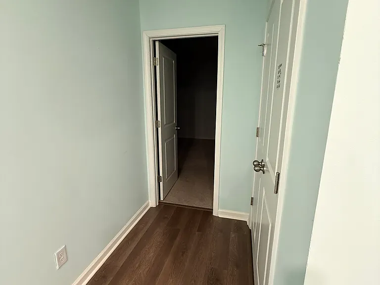 141 Rosefield Ct — Photo 11