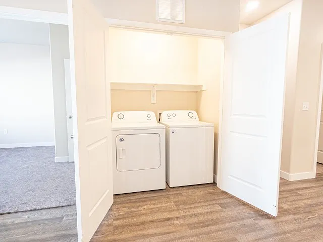 In Unit Washer and Dryer In Unit Washer and Dryer