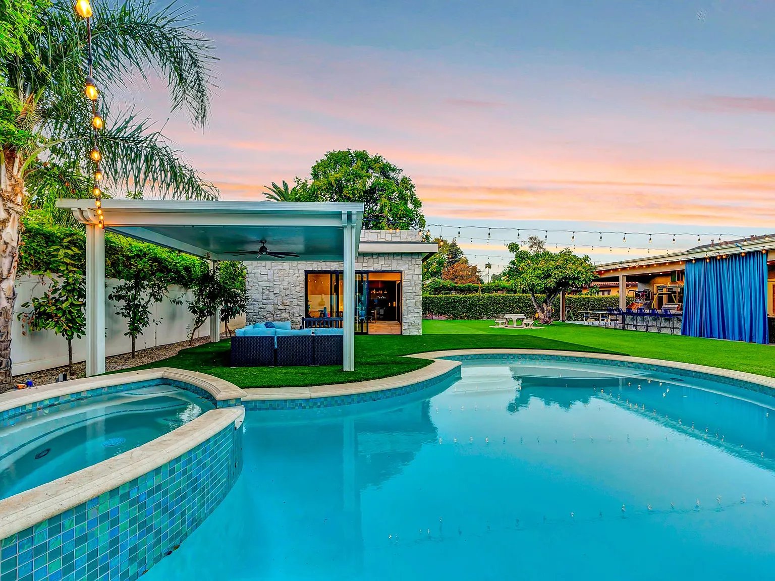 6 bed, 6.5 bath, 3500 sqft, $14,500 — Photo 3