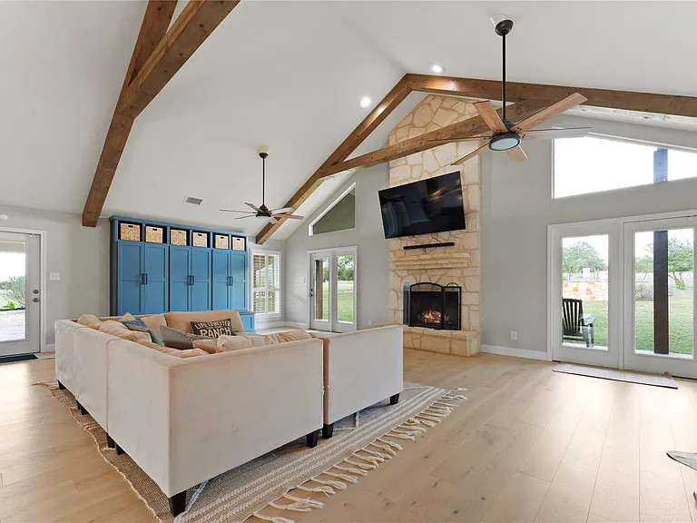294 Hidden Creek Dr — Photo 4