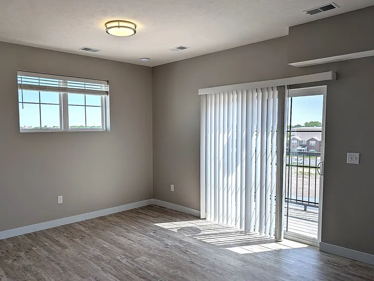 3443 Weaver St — Photo 15