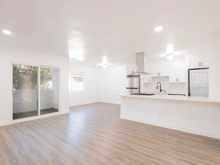 1235 N Ogden Dr #4 — Photo 2