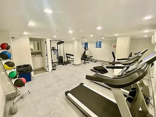 Rented by EXR | media 7