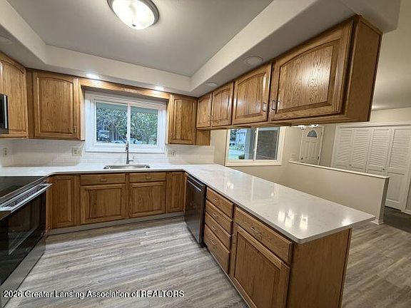 4th image of 11062 Lema St