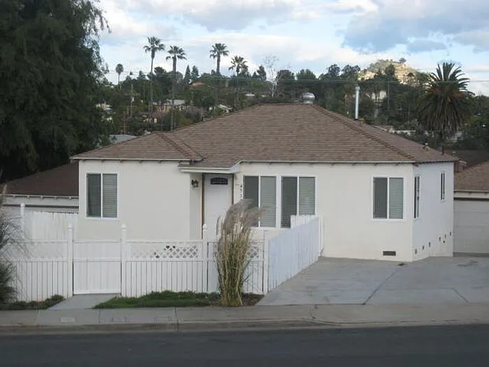 4515 Spring St — Photo 11