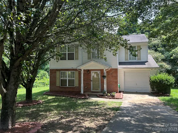 1005 Alston Hill Dr, Charlotte, NC 28214