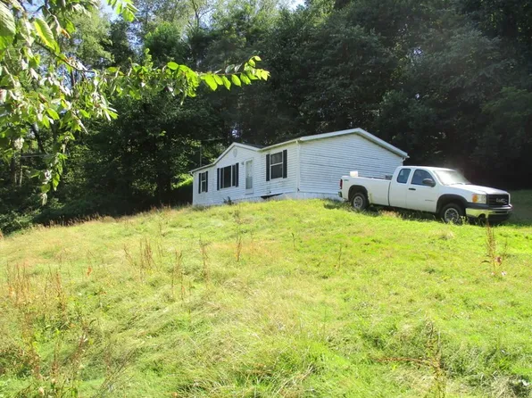 111 Old Legionville Rd, Baden, PA 15005