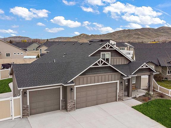4th image of 2616 Mariposa Ct