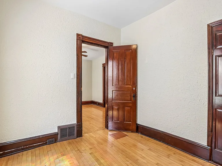 3rd Bedroom to Dining Room