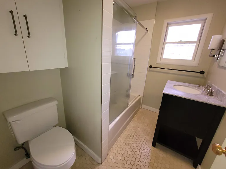 980 Wenzel Ln — Photo 11