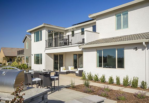 Ridge Creek Estates - Dinuba Olympia - backyard