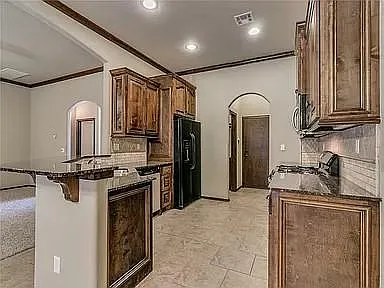 3308 Sharon Dr — Photo 5