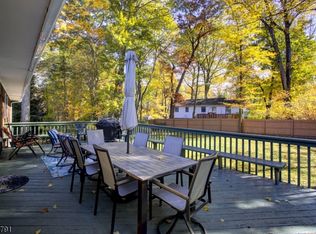 4 Saturn Ct, Vernon Twp., NJ 07422