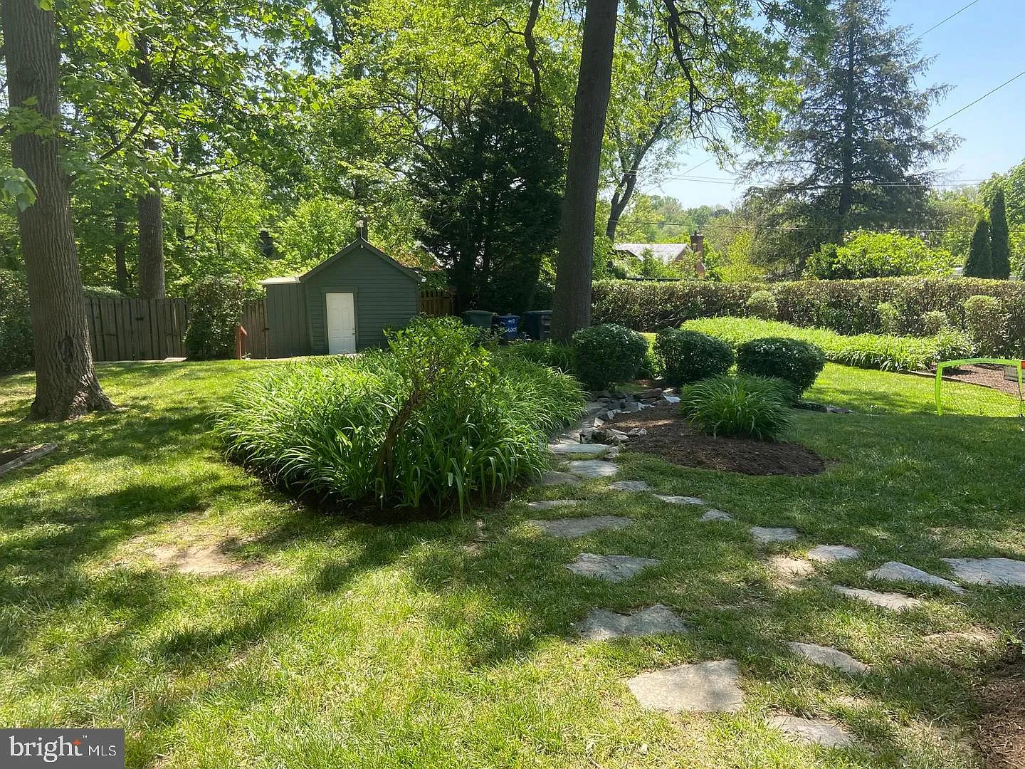 3 bed, 3.0 bath, 1994 sqft, $5,795 — Photo 4