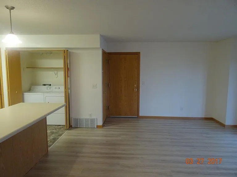 2880 Coral Ct — Photo 6