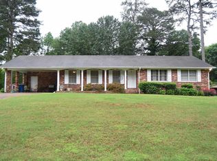 3920 Morris Dr, Anniston, AL 36207