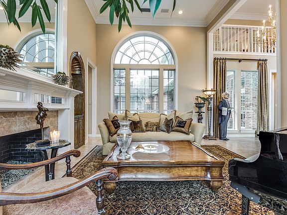 5th image of 4603 Briar Oaks Cir