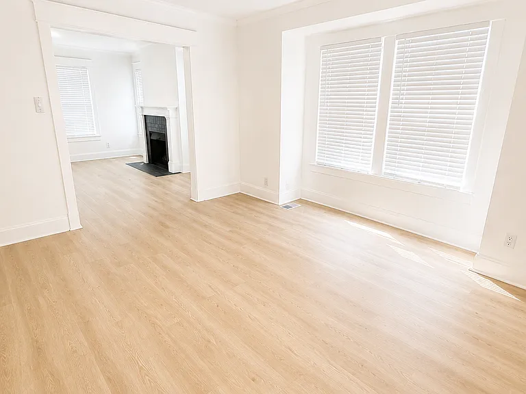 4138 Locust St — Photo 3