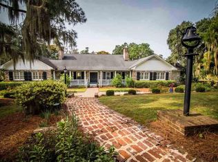 6 Lower Waverly Rd, Pawleys Island, SC 29585