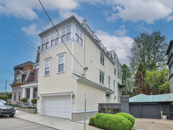 1117 Carney St, Cincinnati, OH 45202