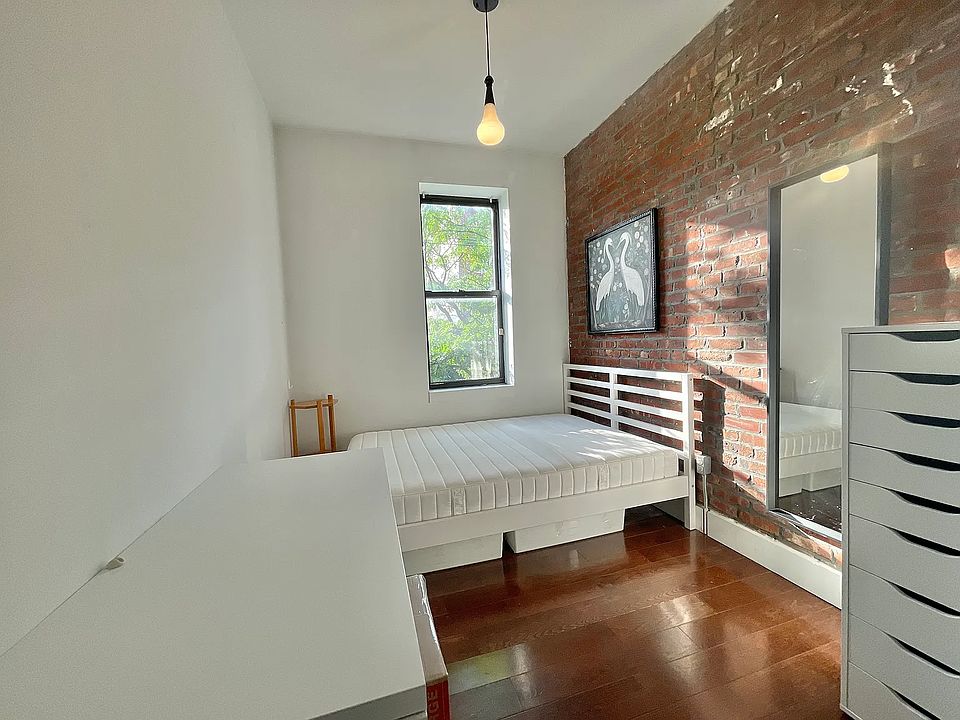 1st image of 204 Starr St APT 3F