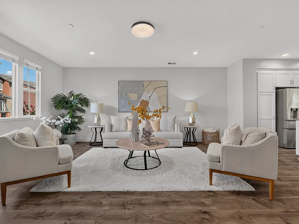 38924 Lemongrass Way