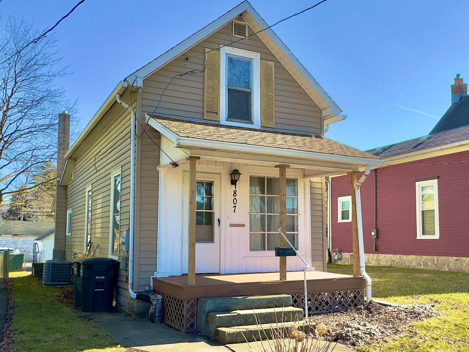 807 S Main St, Kendallville, IN 46755 Zillow