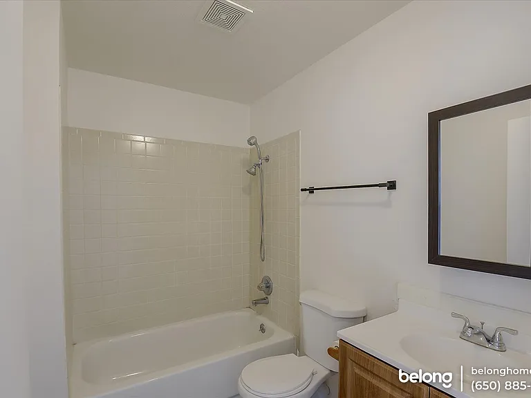 1475 Hawes St #B — Photo 22