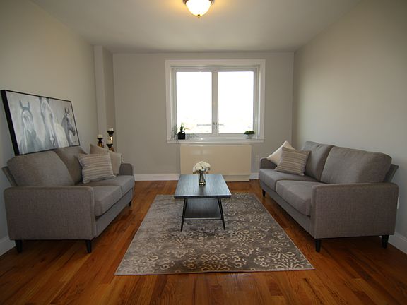 4th image of 2012 31st St APT 5F