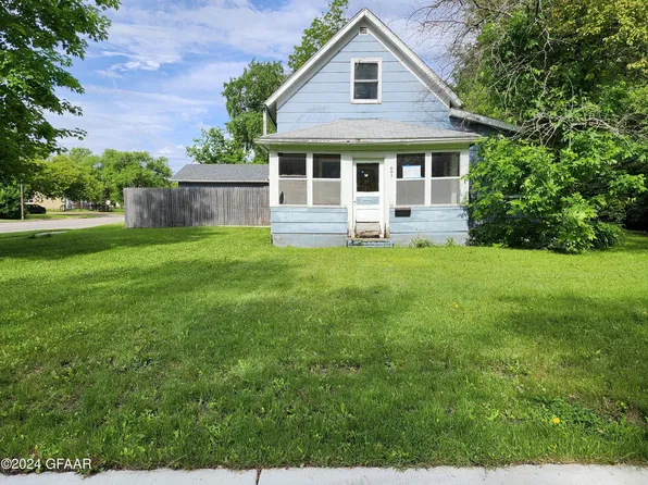601 State Ave N, Thief River Falls, MN 56701