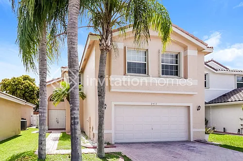 2432 SW 161st Ave Photo 1